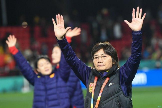 宝拉说虽然女儿现在才十二岁，但她希望女儿可以在成长过程中多看看《还有明天》，并通过片中宝拉自己饰演的迪莉娅具体的行动，获得自我认知的不断提升。